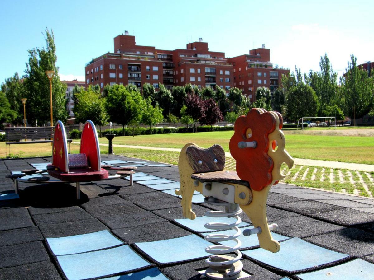 Apartamento www Parques de la Catedral travel com Parking privado Gratis León Exterior foto